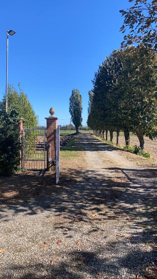 Bilocale Immerso Nel Verde Oviglio Kültér fotó